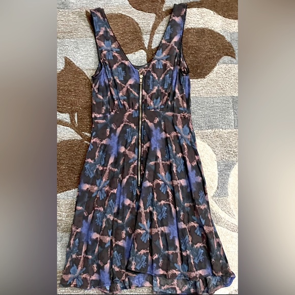 Free People Sleeveless Abstract Kaleidoscope Print Mini Dress w Exposed Back Zip - Picture 2 of 7